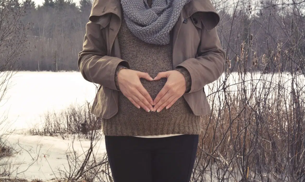 Comment le bébé grandit à cinq semaines de grossesse ?