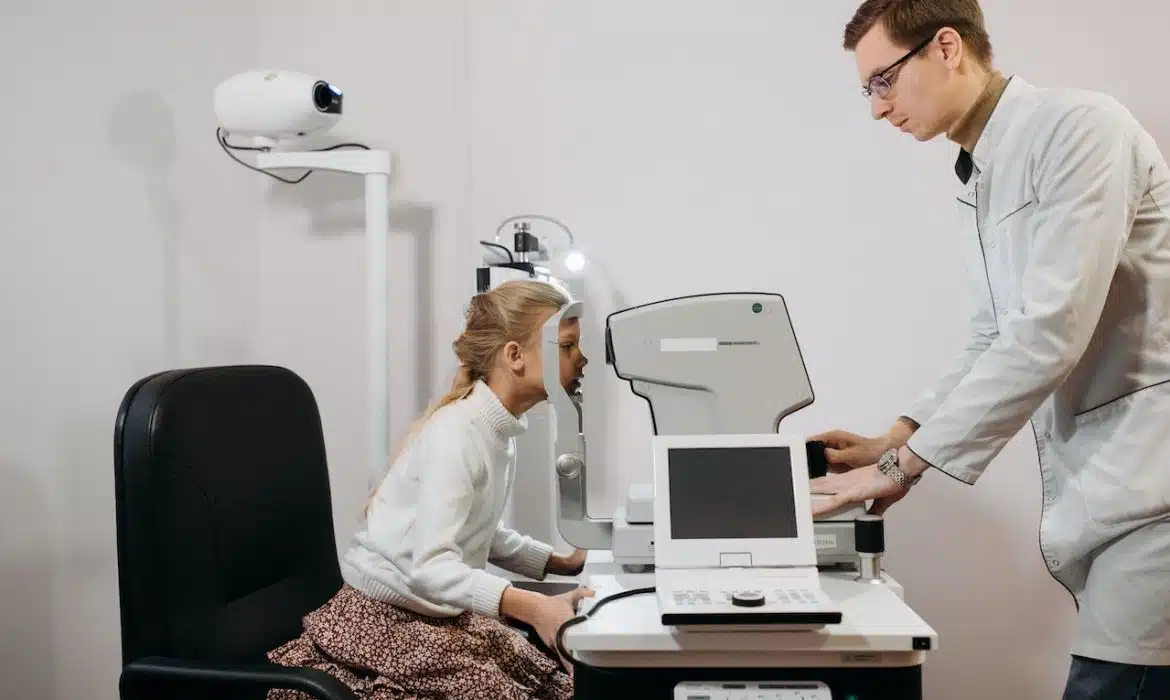 Opticien à Saint-Cyr-l’École : des lunettes tendances et écolo