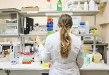 Les opportunités de développement professionnel pour les pharmacienne sans diplôme