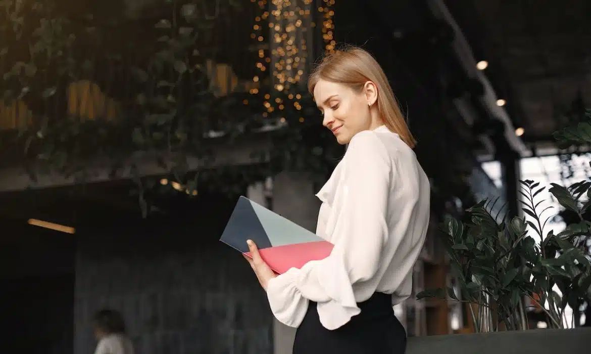 Les critères ergonomiques à prendre en compte dans le choix de votre blouse professionnelle de santé