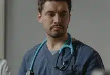 Blouses médicales à Paris : les tendances pour hommes