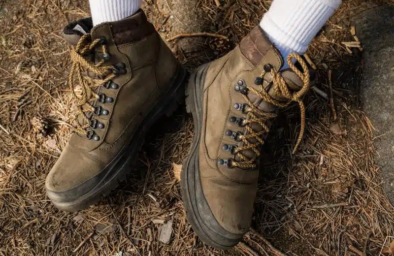 Les conseils d’ergonomie pour limiter les douleurs avec les chaussures de sécurité