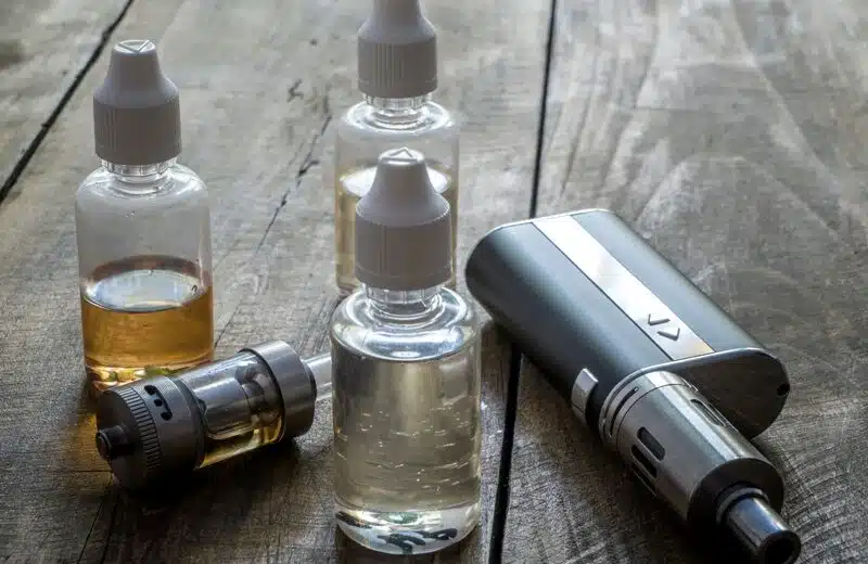 Comment choisir le meilleur e-liquide pour votre cigarette électronique