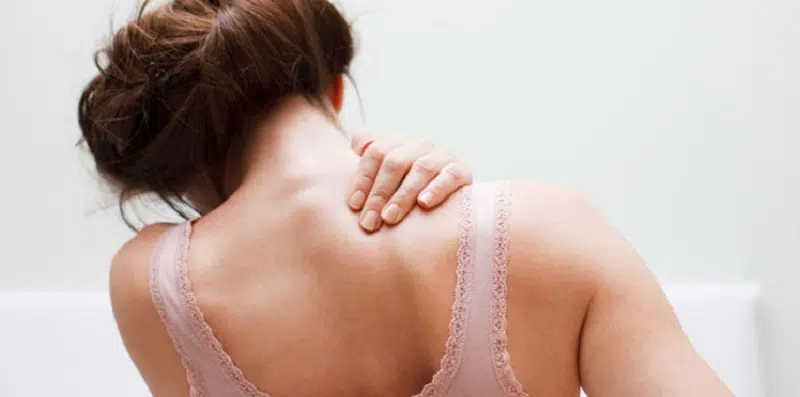 Les douleurs à l’omoplate droite : explications