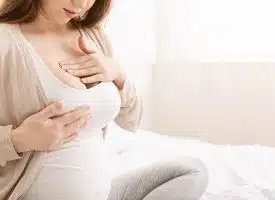Téton qui gratte quelles sont les causes possibles