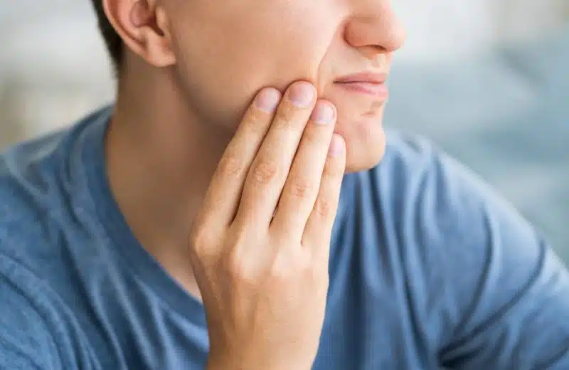 Douleurs dentaires : devez-vous consulter en urgence ?